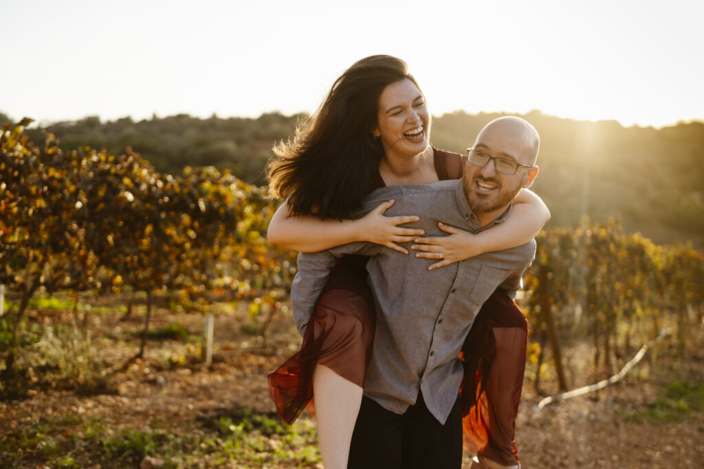 Happy couple Engagement photoshoot in vinyard in Algarve, Portugal
