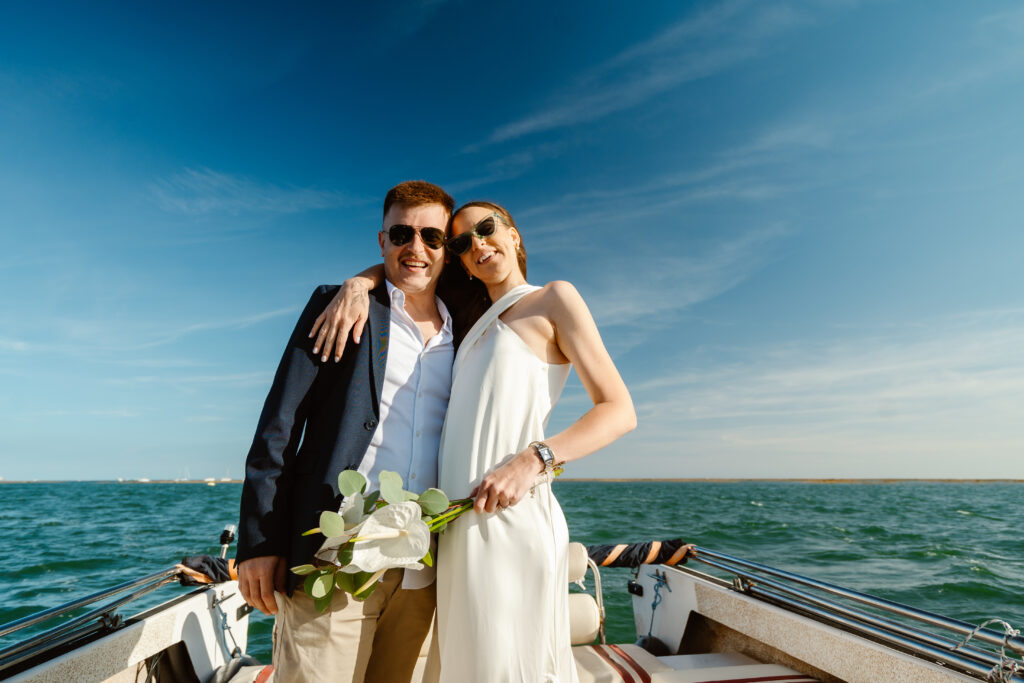 Wedding photoshoot in the boat. Elopement in Portugal.